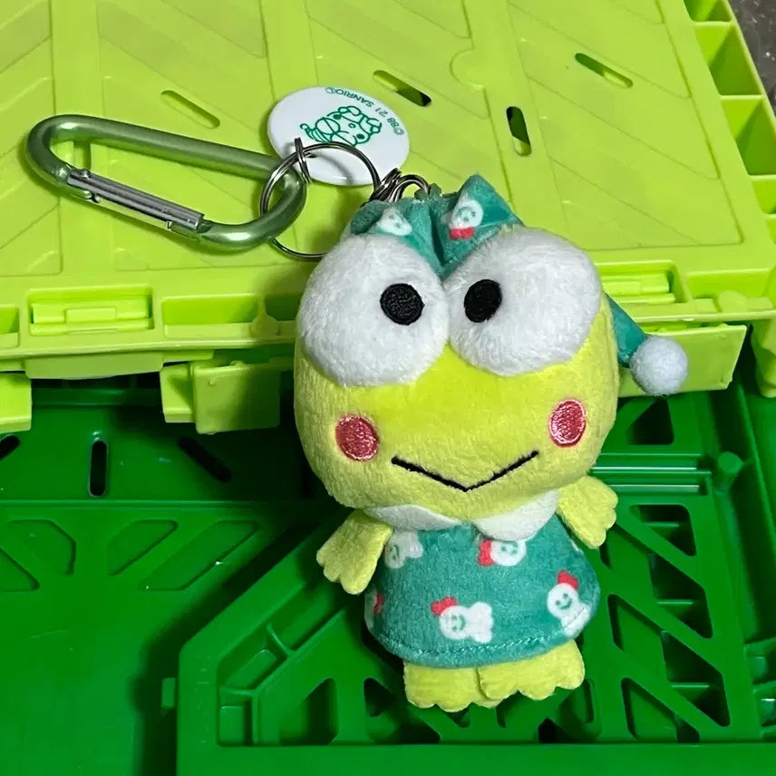 [BUNJANG] Sanrio Kerropi Pajama Mascot Holder / 산리오 케로피 카라비너 파자마 마스코트 홀더