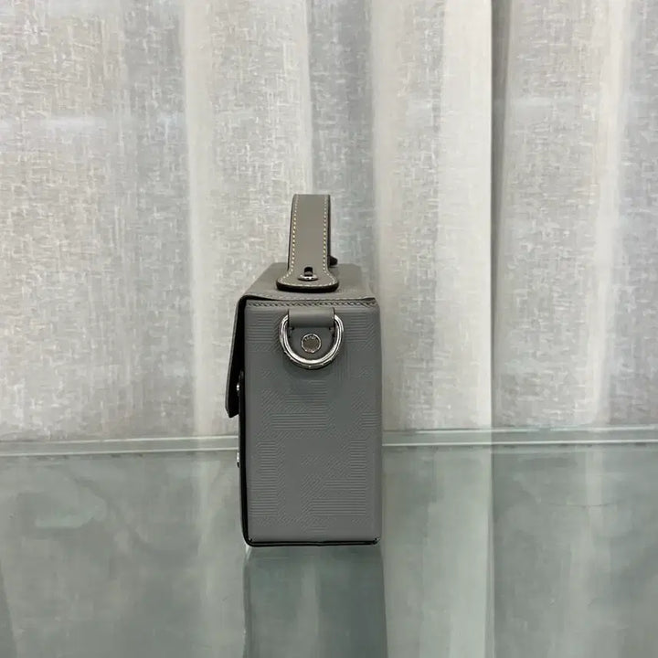 [BUNJANG] Fendi Baguette Crossbody Bag / 펜디 바게트 크로스백