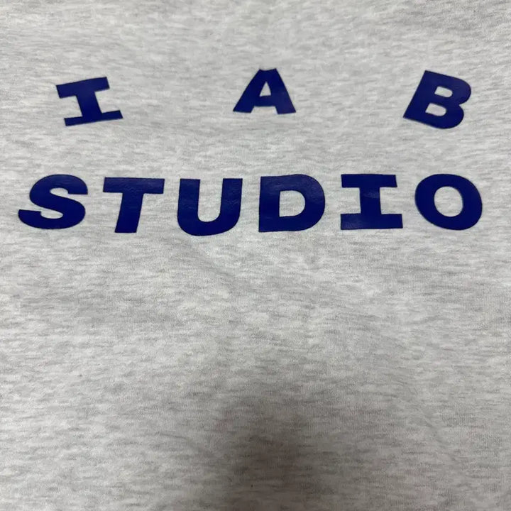 [BUNJANG] IAB Studio Pullover M / 아이앱 스튜디오 풀오버 M