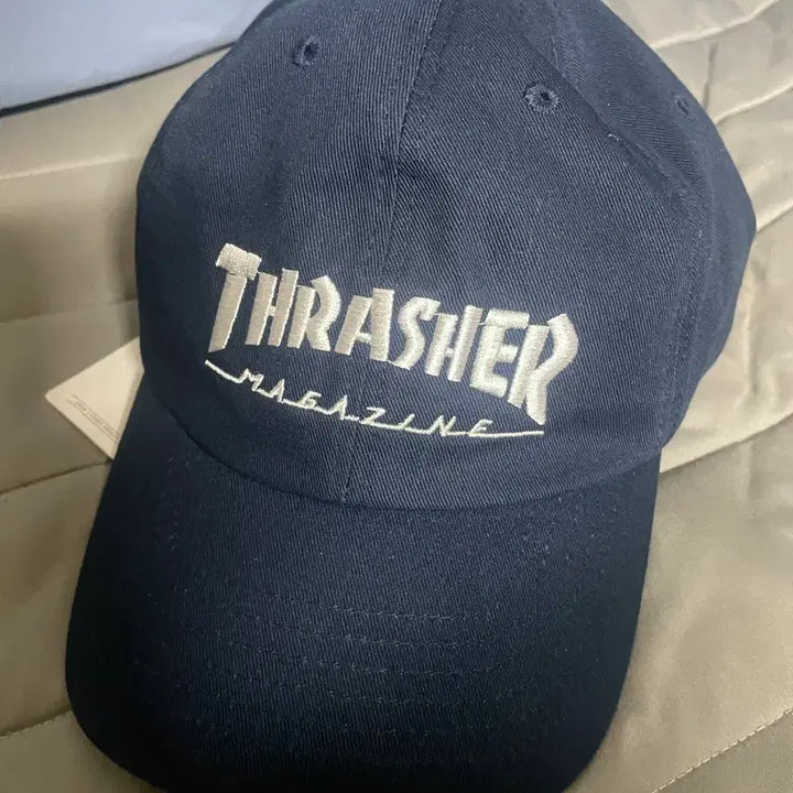 [BUNJANG] Thrasher Navy Ball Cap / 트래셔 네이비 볼캡 새상품