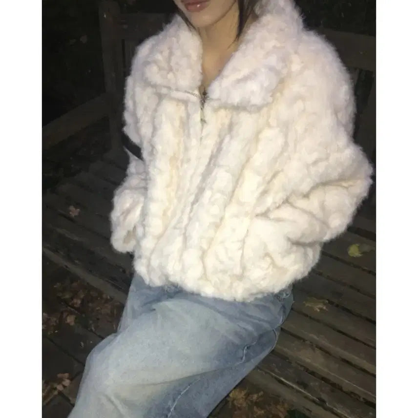 [BUNJANG] is is Puppy Fur Ivory Crop Jacket / 이즈이즈 퍼피 퍼 점퍼 아이보리 크롭 자켓