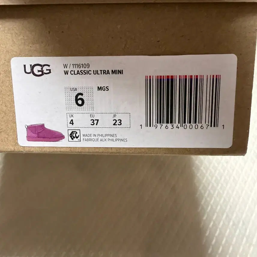 [BUNJANG] UGG Classic Ultra Mini Boots (Marzipan) - Size 6 / ugg 클래식 울트라 미니 부츠 6사이즈 (마지팬)