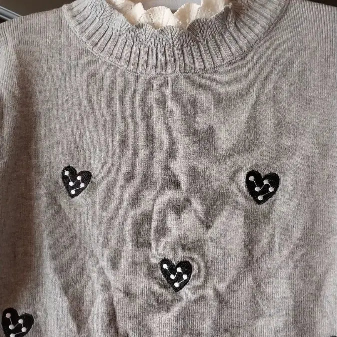 [BUNJANG] Heart Pattern Gray Knit Sweater / 하트 패턴 그레이 니트