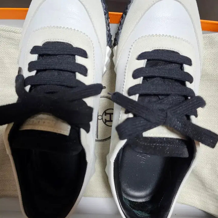 [BUNJANG] Hermes Blanc Sneakers / 에르메스 바운싱 스니커즈36.5(235)블랑