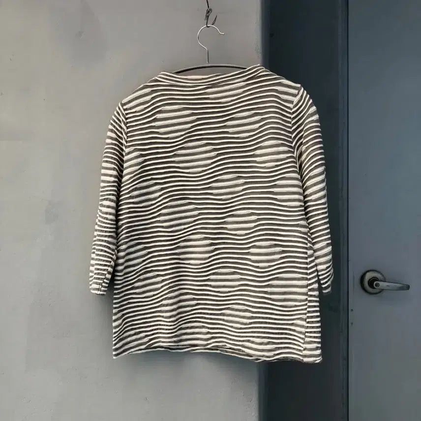 [BUNJANG] Vintage Gray Striped Layered T-Shirt / 빈티지 그레이 스트라이프 레이어드 티셔츠