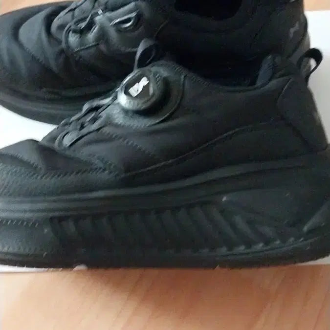 [BUNJANG] Millet Walking Shoes / 밀레 워킹화