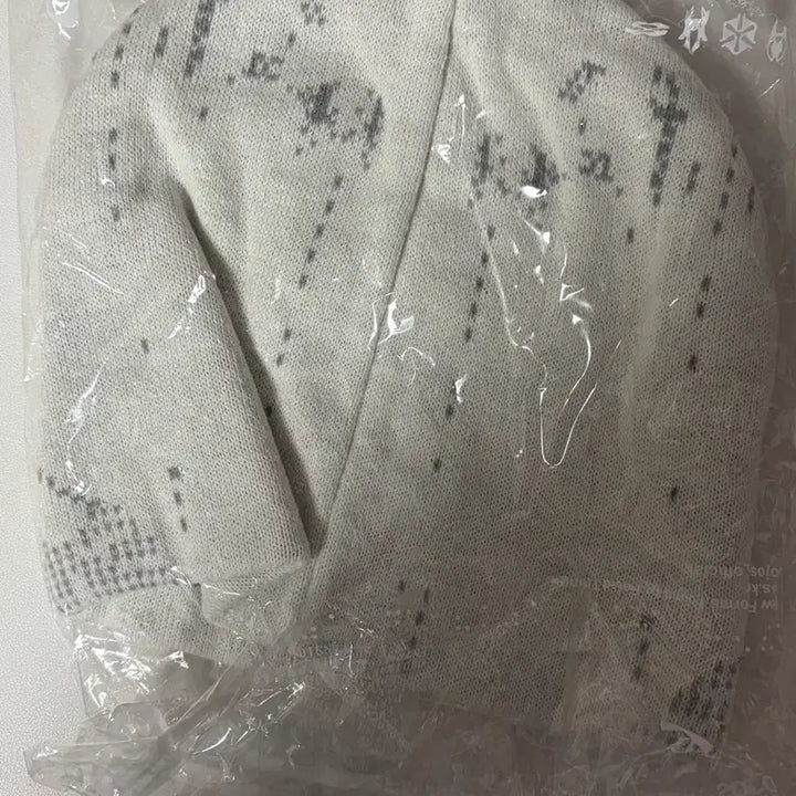 [BUNJANG] O-HOS Reversible Beanie / [새상품] 오호스 리버시블 비니