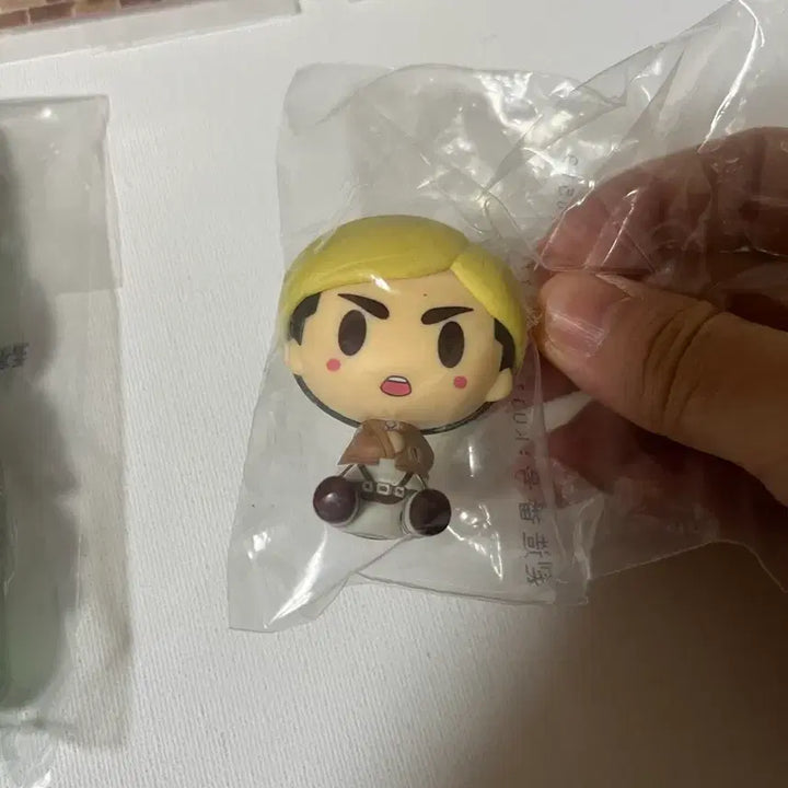 [BUNJANG] Attack on Titan Acrylic Keychain & Choconoko Set / 진격의 거인 굿즈 세트 (아크릴/키홀더/초코노코)