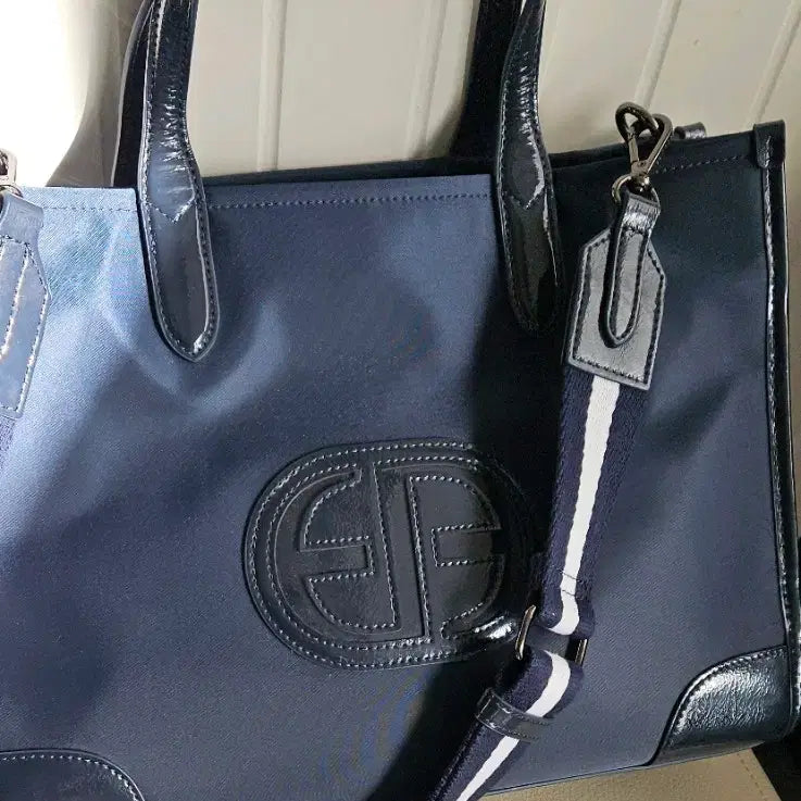 [BUNJANG] Esquire Navy Tote Bag / 에스콰이아 네이비 토드백