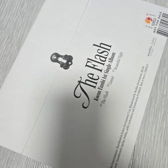 [BUNJANG] Kwon Eunbi The Flash Signed Album (Not for Sale) / 권은비 The Flash 싸인 비매 앨범