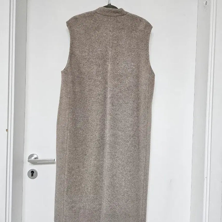 [BUNJANG] TIME Lama Long Vest Coat / TIME 타임 라마 롱 베스트 조끼형 코트