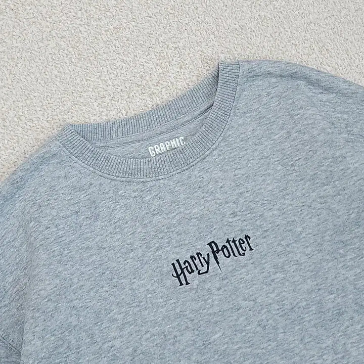 [BUNJANG] Spao Harry Potter Fleece Sweatshirt / (S)스파오 해리포터 기모 맨투맨 스웻셔츠 남녀공용 C10W1900