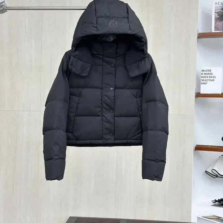 [BUNJANG] Lululemon Black Short Padded Jacket / 룰루레몬블랙 숏패딩