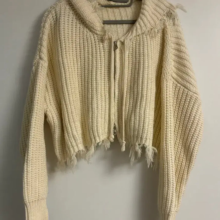 [BUNJANG] Ruve Ivory Crop Knit Hooded Zip-up Cardigan / ruve 아이보리 크롭 니트 후드 집업 가디건