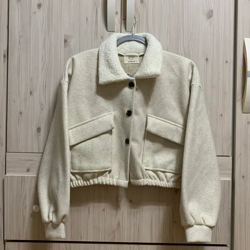 [BUNJANG] Slowberry Ivory Sherpa Collar Short Jacket / 에이블리 양털 카라 숏 자켓