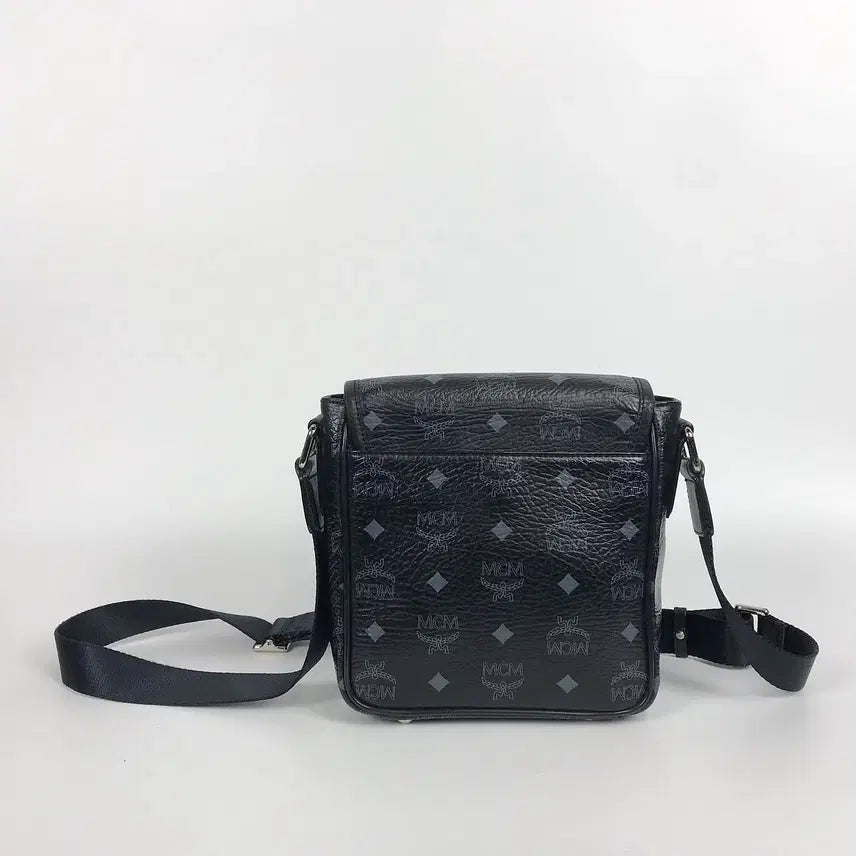 [BUNJANG] MCM Men's Crossbody Bag / MCM 엠씨엠 남성 크로스백 가방