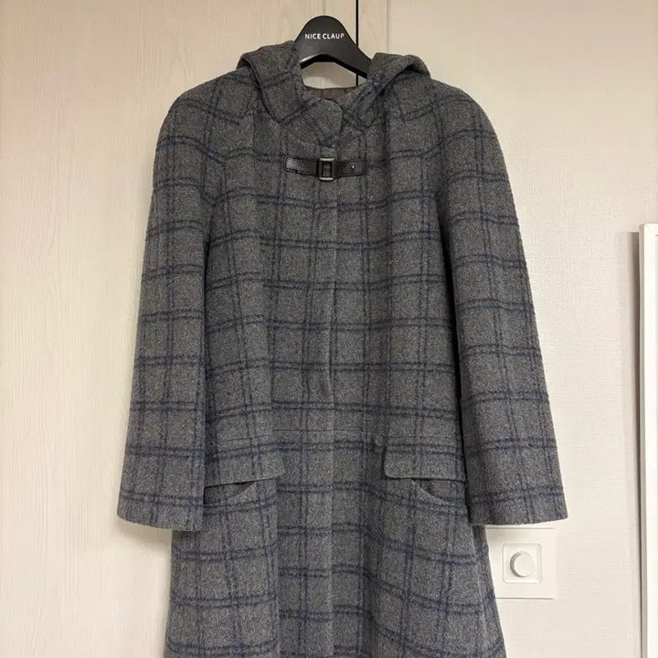 [SOLD OUT] 앤디스클라인 후드 체크 울 알파카 코트