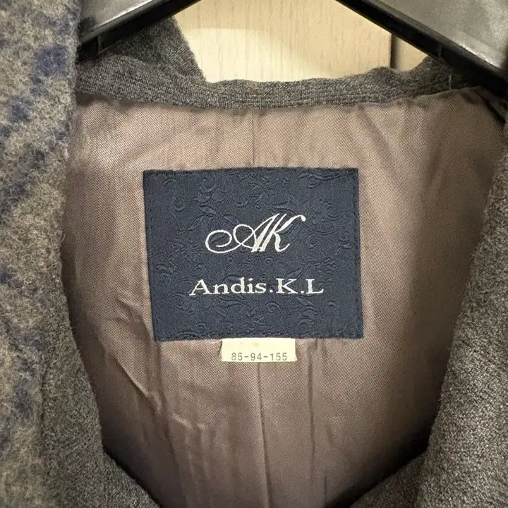 [SOLD OUT] 앤디스클라인 후드 체크 울 알파카 코트