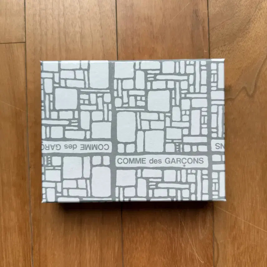 [BUNJANG] Comme des Garcons Classic Leather Bifold Wallet / 꼼데가르송 월렛 Classic Leather Bifold Wallet 실