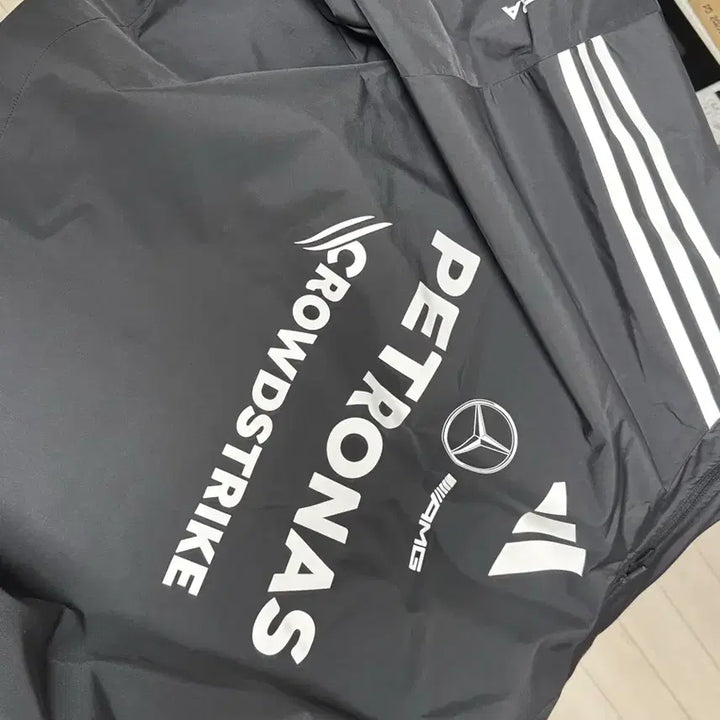 [BUNJANG] Adidas F1 Team Mercedes Hooded Jacket / 아디다스 F1 팀메르세데스 후드 자켓