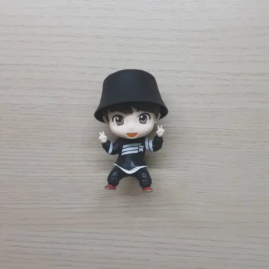 방탄 타이니탄 정국 피규어