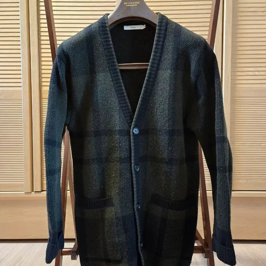 [BUNJANG] Epigram Cardigan / 에피그램 가디건