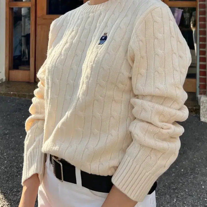 [BUNJANG] Who.A.U Cable Knit / 후아유 케이블니트