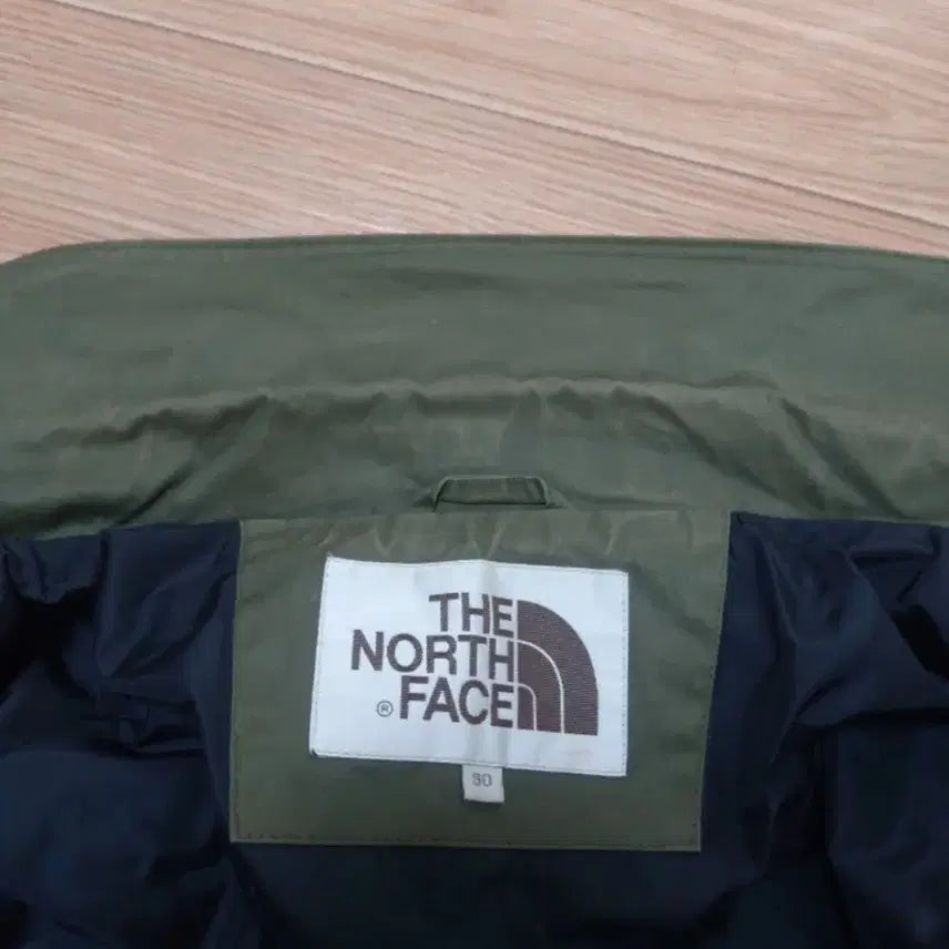 [BUNJANG] The North Face Khaki Field Jacket / 노스페이스 카키색 야상 점퍼