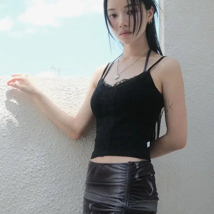 [BUNJANG] As On Lace Sleeveless Top / 애즈온 cor lace sleeveless 블랙 나시