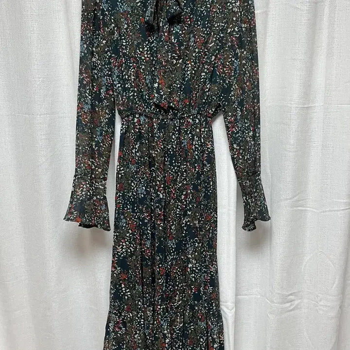 [BUNJANG] Deep Green Floral Ribbon Midi Dress / 딥그린 긴팔 쉬폰 플로럴 꽃무늬 리본 원피스