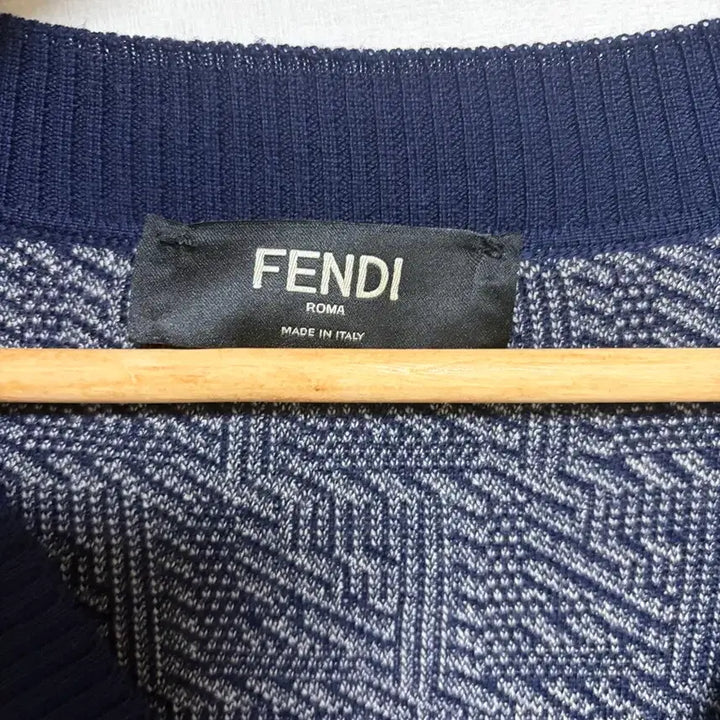 [BUNJANG] Fendi FF Pattern Wool Cardigan / 펜디 FF 패턴 울 가디건 48 사이즈100-103