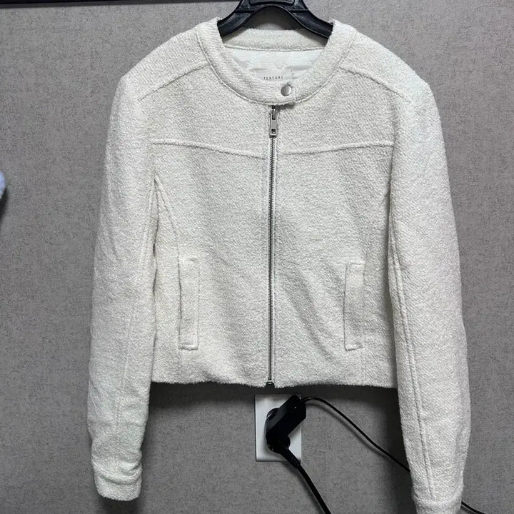 [BUNJANG] Ivory Stand Collar Boucle Wool Jacket (Quilted) / 아이보리 스탠드카라 부클 울자켓 (누빔O)