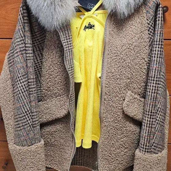 [BUNJANG] Fur Trimmed Checkered Boucle Jacket / 퍼 트리밍 체크 뽀글이 자켓