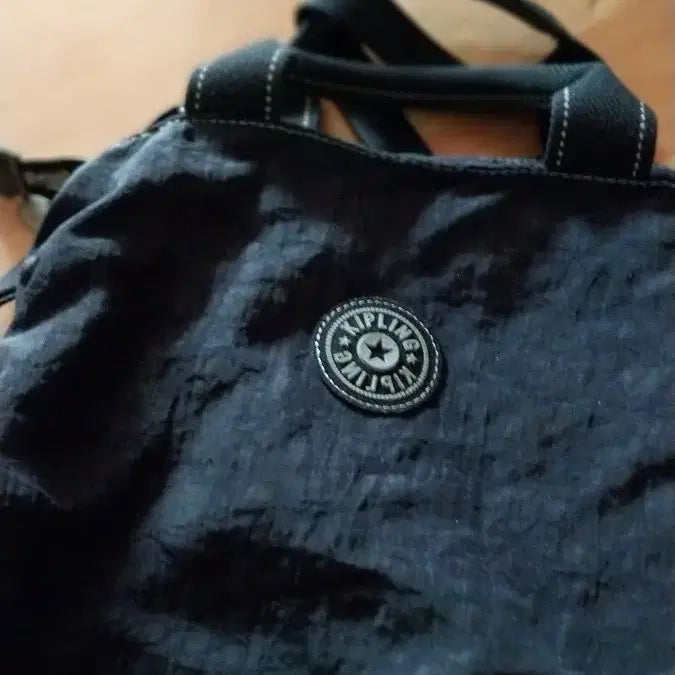 [BUNJANG] Kipling Dark Black Tote Shoulder Bag / 키플링 다크 블랙 토트 겸 숄더백