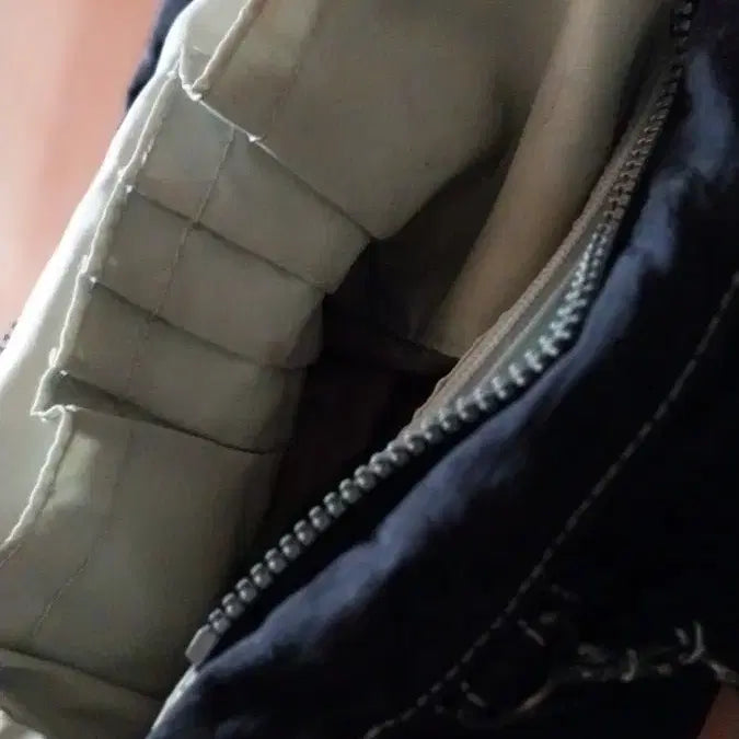 [BUNJANG] Kipling Dark Black Tote Shoulder Bag / 키플링 다크 블랙 토트 겸 숄더백