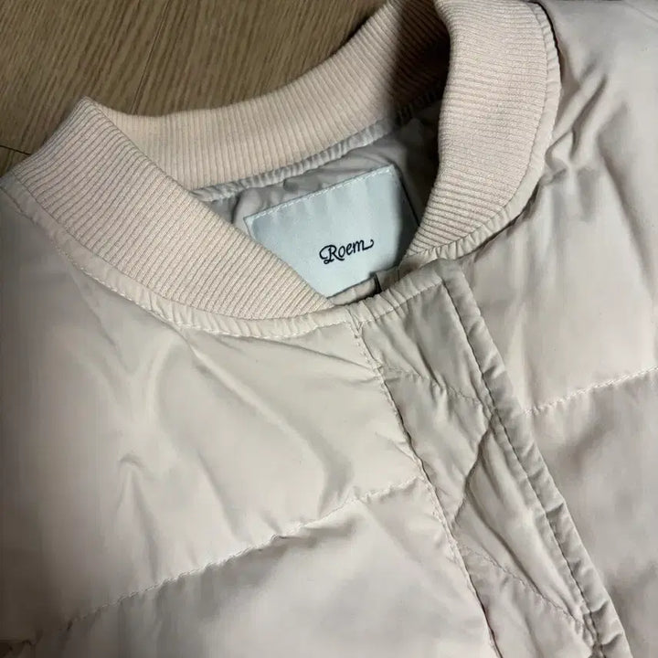 [BUNJANG] Roem Beige Padded Jacket / 로엠 패딩 베이지