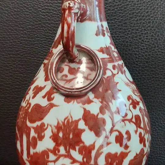 [BUNJANG] Yuri Hong Celadon Porcelain Kylin Vase / 유리홍