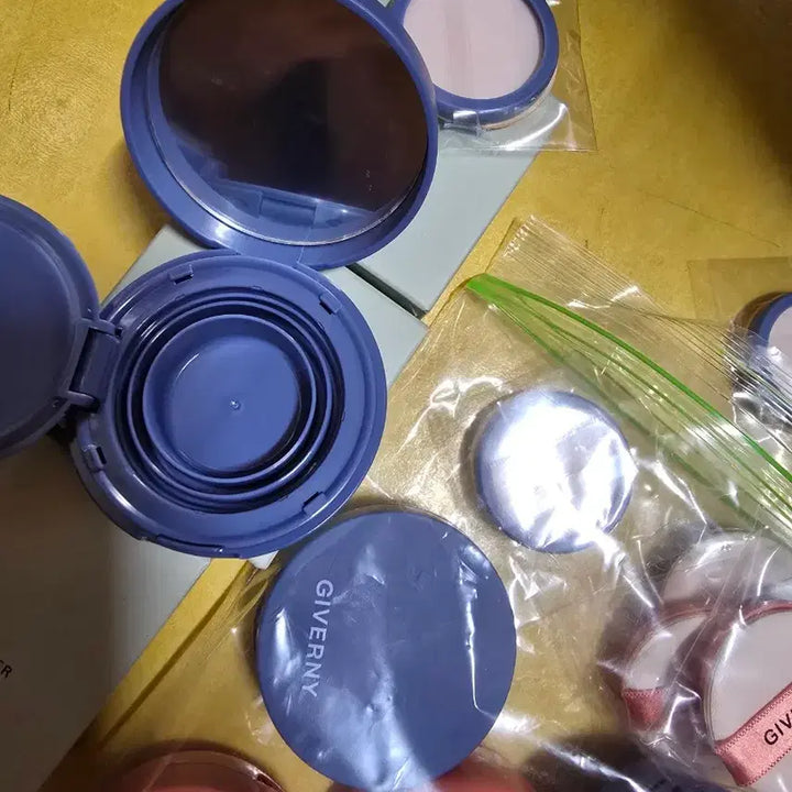 [BUNJANG] Giverny Mini Cushion Compact Empty Case / 지베르니미니쿠션팩트공병