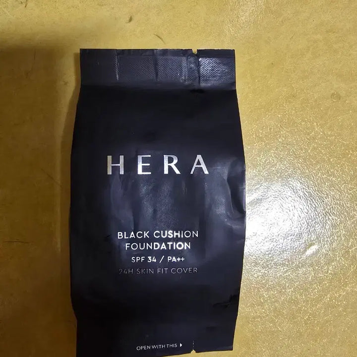 [BUNJANG] Hera Black Cushion Mini / 헤라블랙쿠션미니
