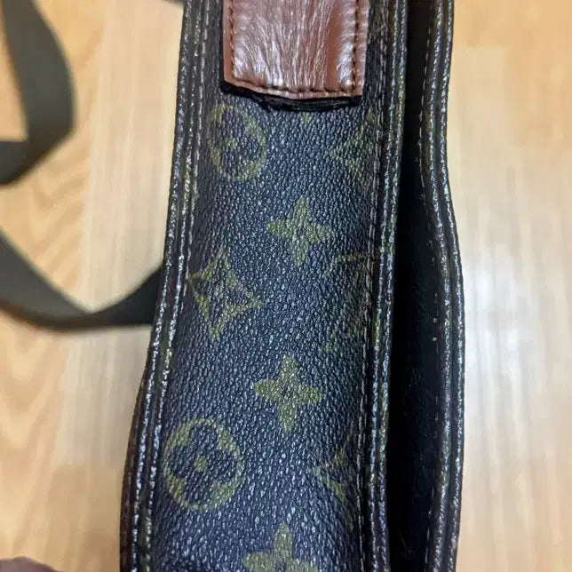 [BUNJANG] Louis Vuitton 1980s Monogram Documents Pouch / Louis Vuitton Vintage 1980s Monogram Doc