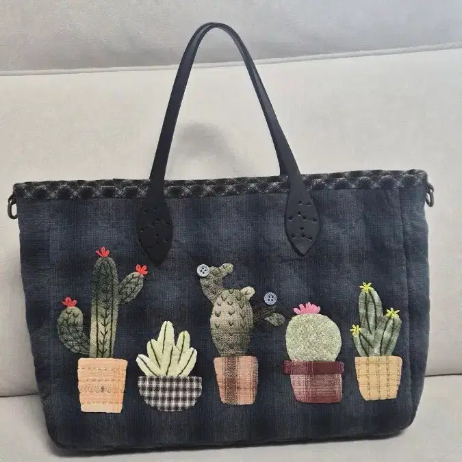 [BUNJANG] Cactus Dot Bag / 선인장도트가방