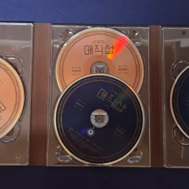 방탄소년단 2019 머스터 매직샵 DVD + 뷔 포토카드