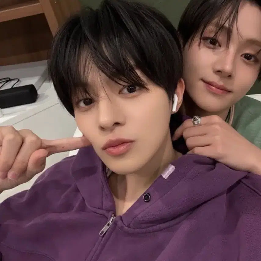 [BUNJANG] Leo Hooded Zip-up L Size / (정가양도/새상품) 이리오 후드집업 리오 LEO 착용 굿즈 손민수템