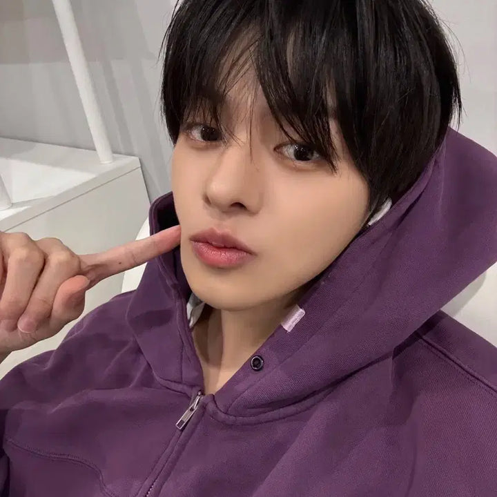 [BUNJANG] Leo Hooded Zip-up L Size / (정가양도/새상품) 이리오 후드집업 리오 LEO 착용 굿즈 손민수템