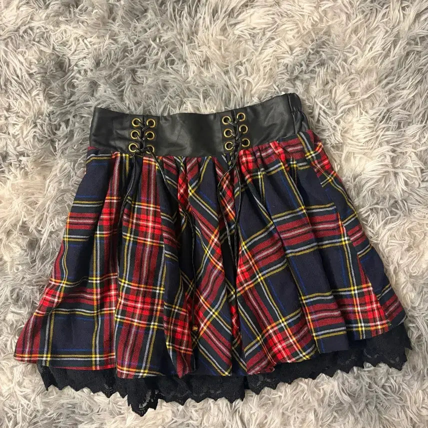 [BUNJANG] Y2K Check Eyelet Skirt / 펑크 y2k 체크 아일렛 스커트