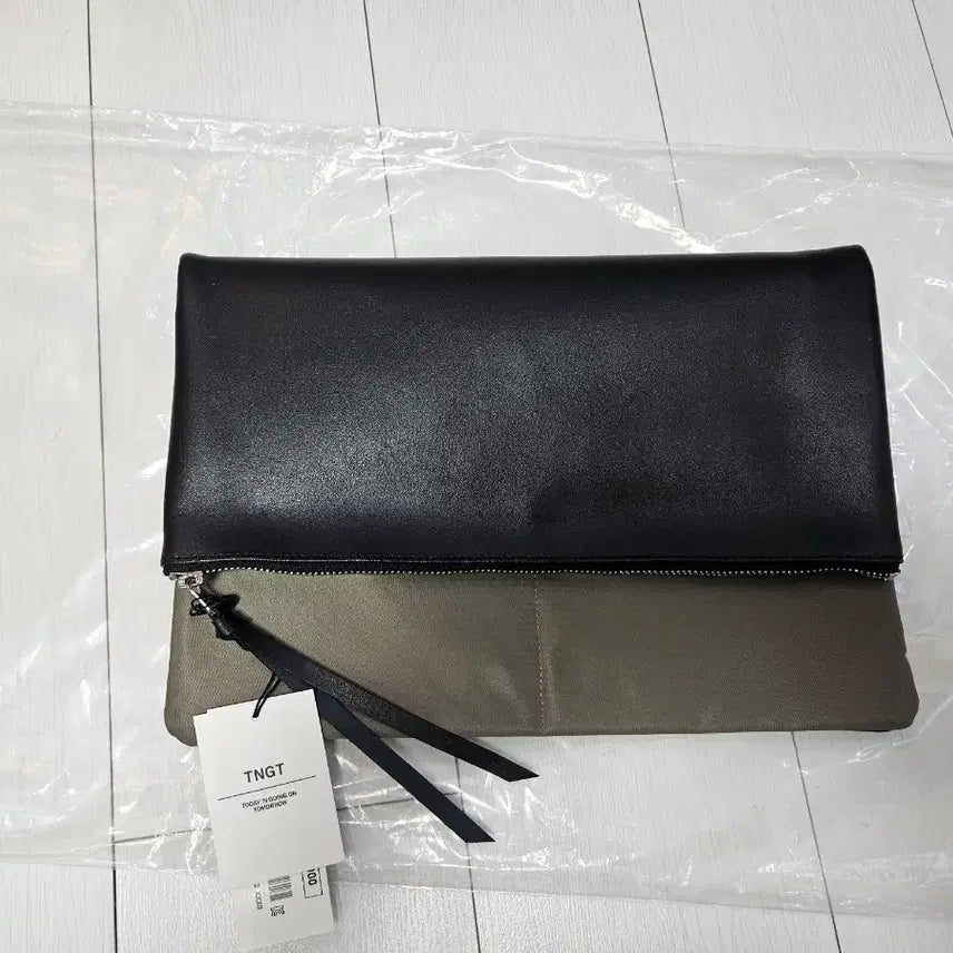 [BUNJANG] TNGT Clutch Bag / TNGT 블랙/카키 클러치백 새제품