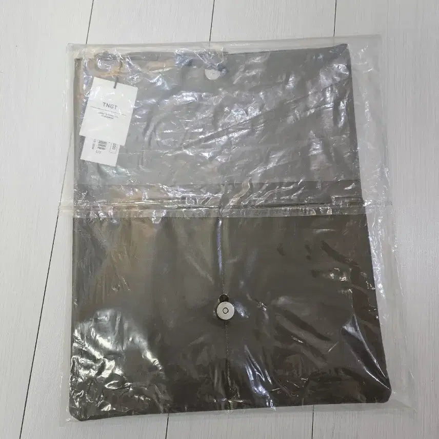 [BUNJANG] TNGT Clutch Bag / TNGT 블랙/카키 클러치백 새제품