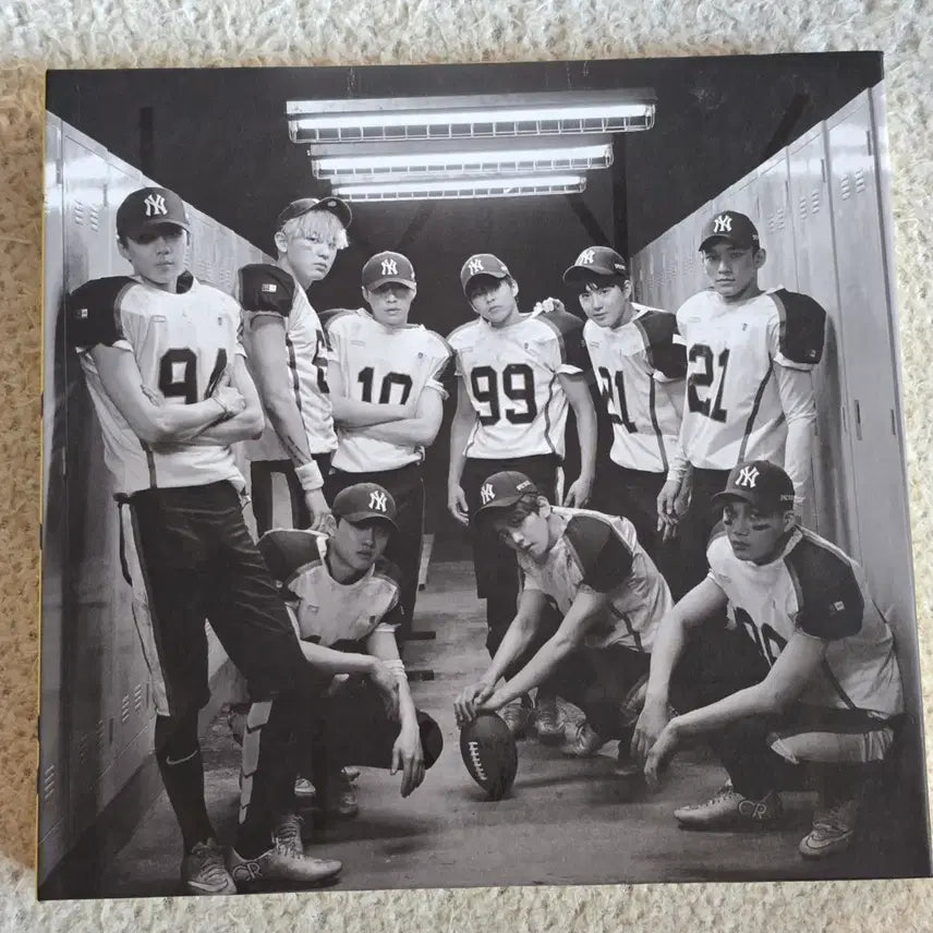 EXO LOVE ME RIGHT 앨범