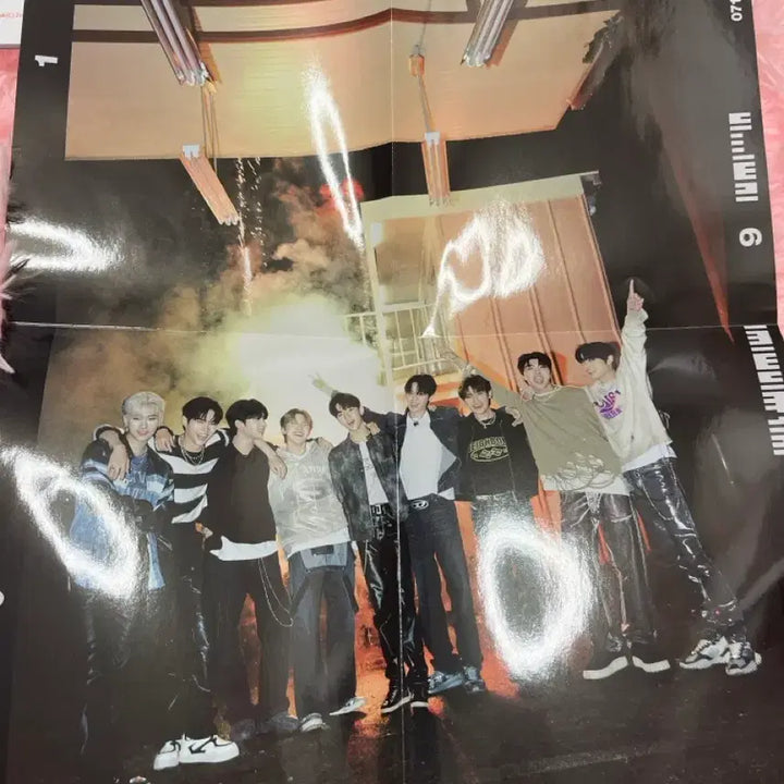 제로베이스원 Cinema Paradise 개봉앨범 , 구성품