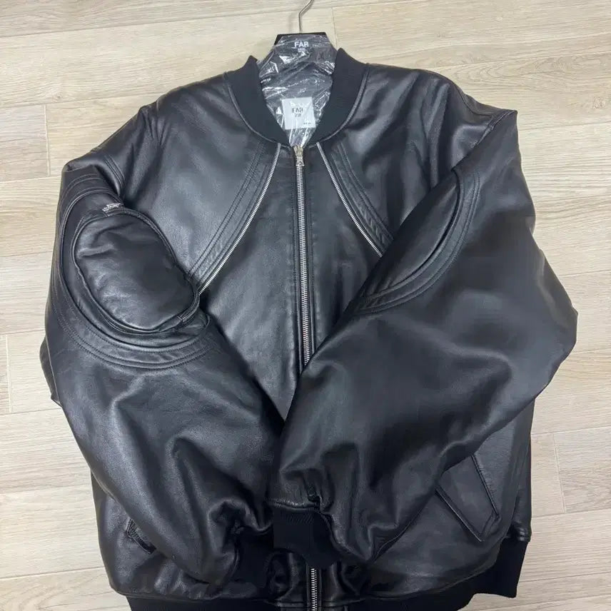 [BUNJANG] Fararchive Leather Bomber Jacket / 파아카이브 (파프롬왓) 레더봄버 2사이즈